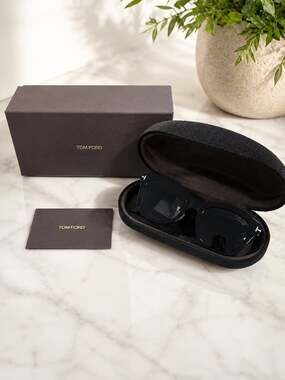 Tom Ford Lauren-02 TF614 01H Polarized Black Sunglasses 52-19-140 w/ Case Box